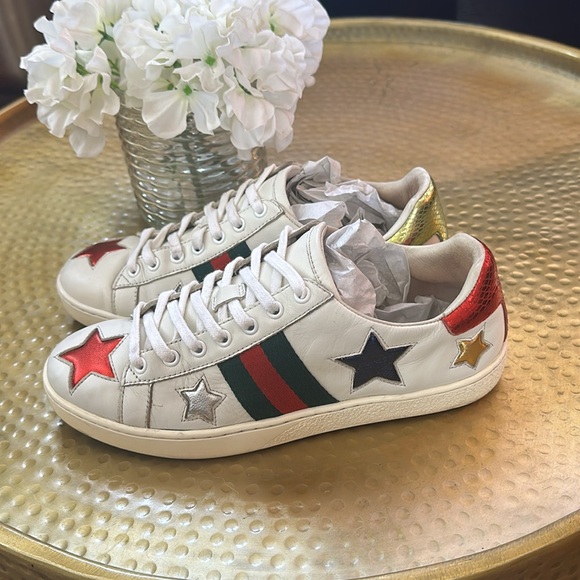 Gucci Ace Star Embroidered Leather Sneaker - Picture 3 of 9